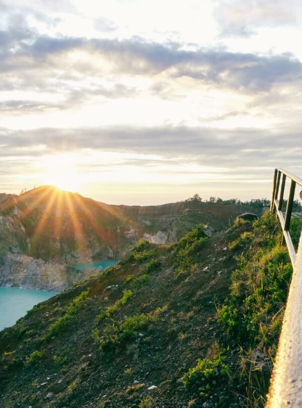 Kelimutu lake tour