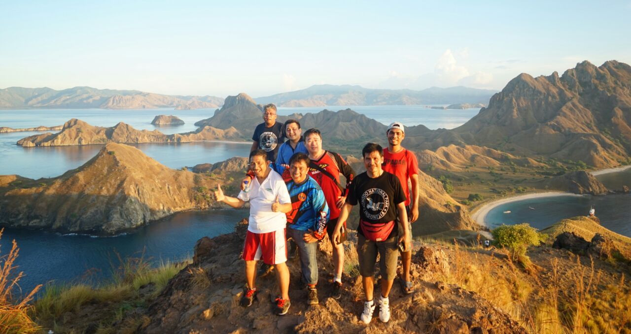 komodo tour 2 days at padar island
