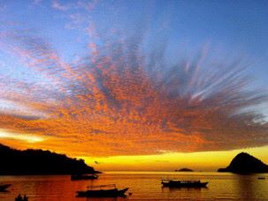 sunset labuan bajo