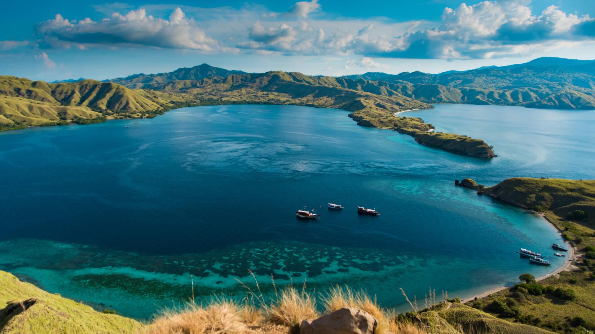 glili laba komodo tour 2d1n
